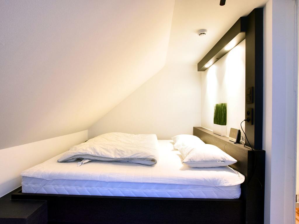 Modern And Cozy Studio In A Former Coach House Robertville Kültér fotó